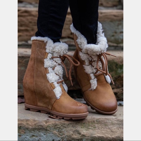 Sorel Shoes - Joan of Arctic Shearling Wedge - 10.5